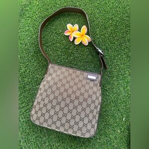 Gucci shoulder bag